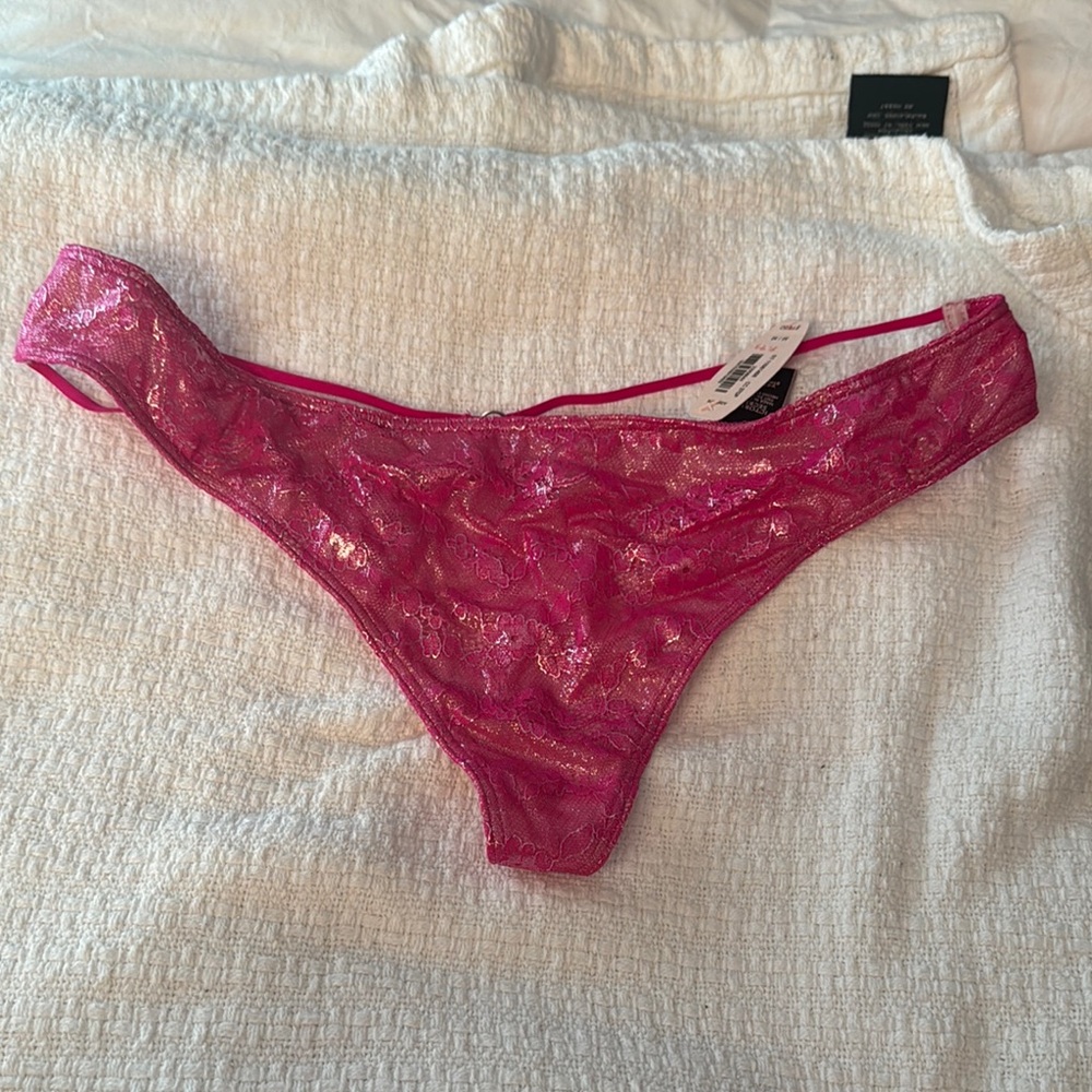 Pink Lace Thong v string